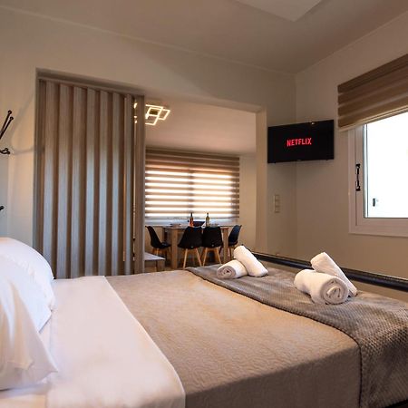 Demi'S Apartments Near Athen'S Airport 阿特米达 外观 照片