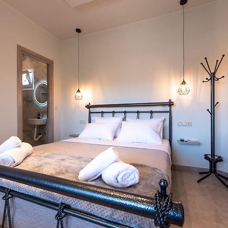 Demi'S Apartments Near Athen'S Airport 阿特米达 外观 照片