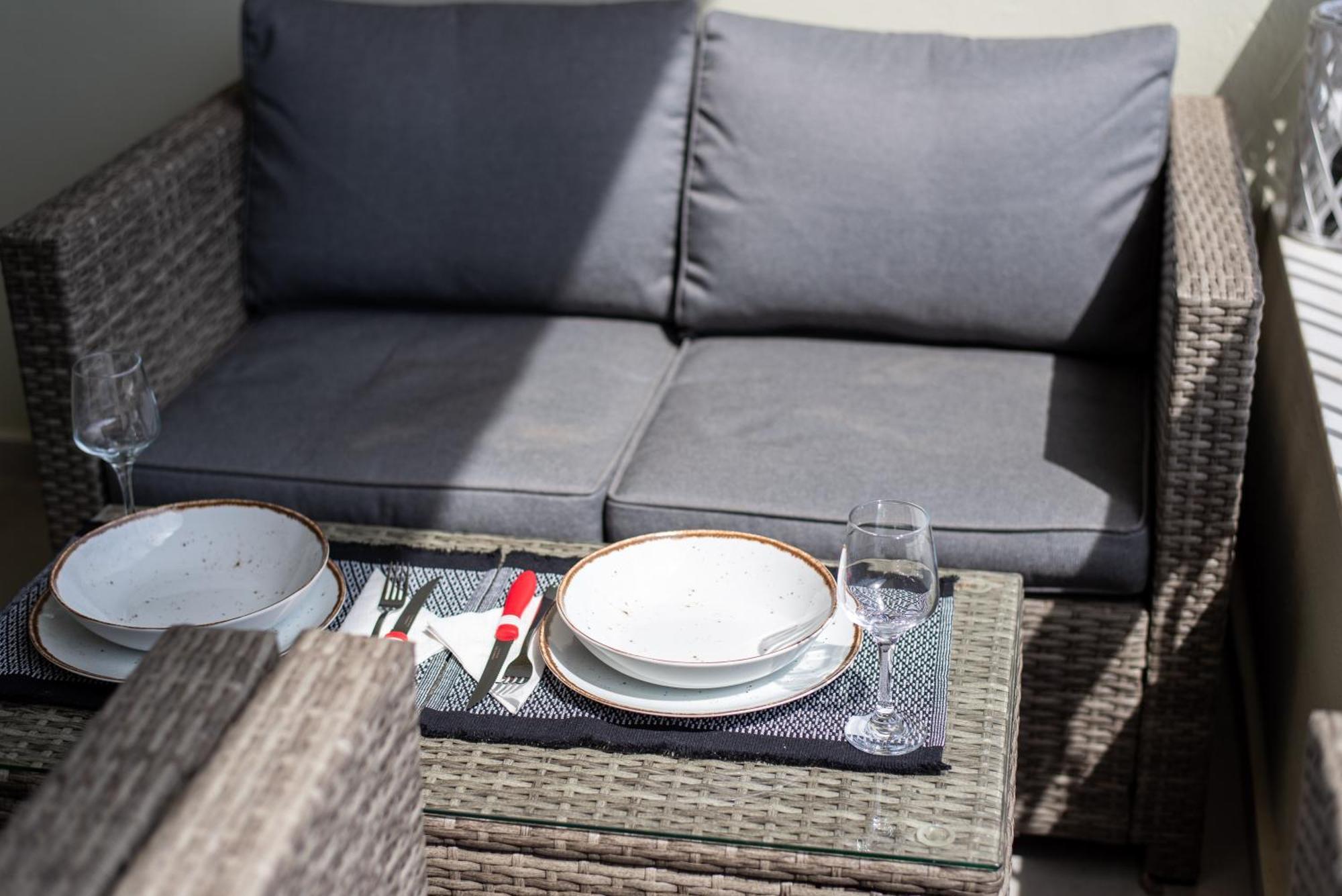 Demi'S Apartments Near Athen'S Airport 阿特米达 外观 照片