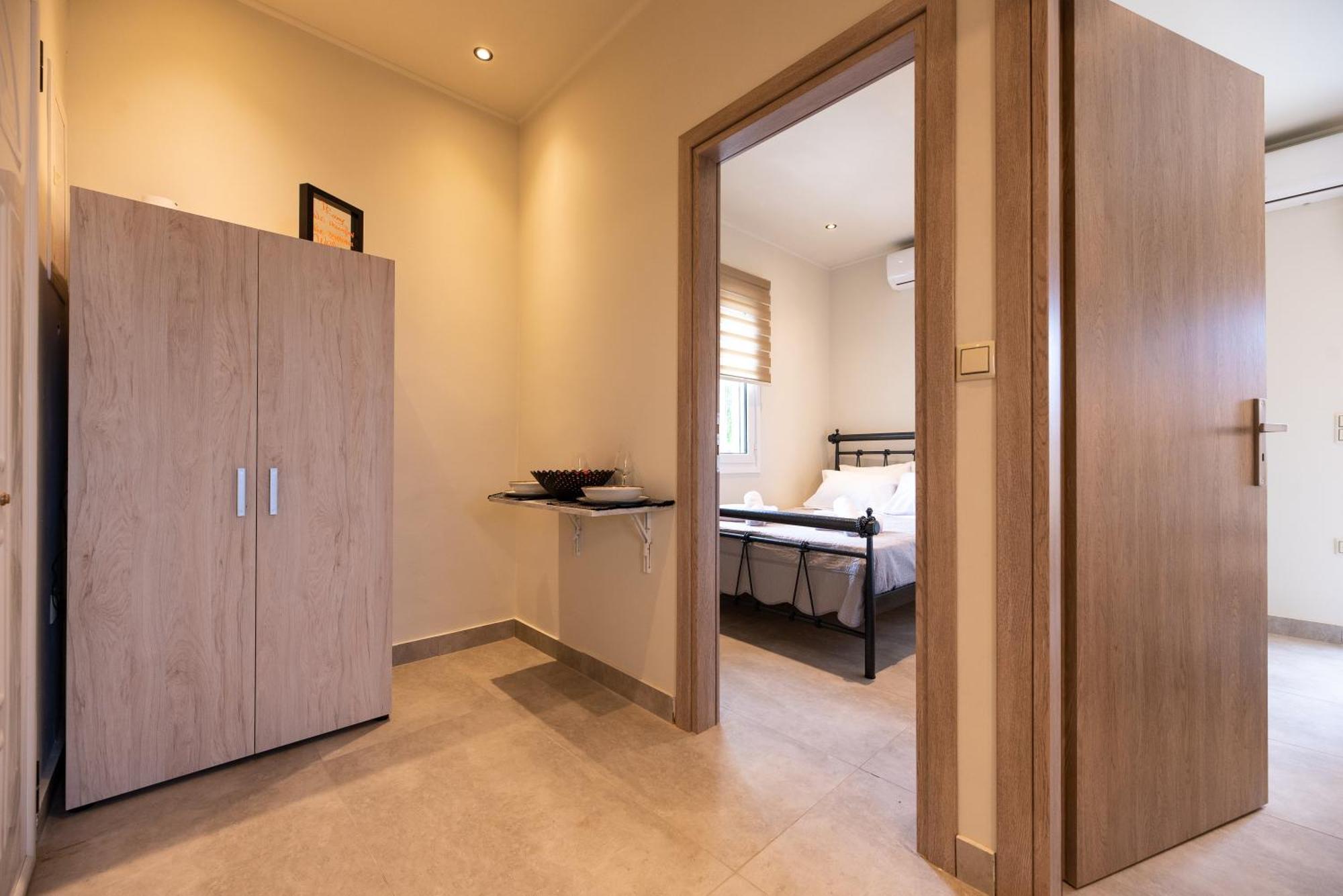 Demi'S Apartments Near Athen'S Airport 阿特米达 外观 照片